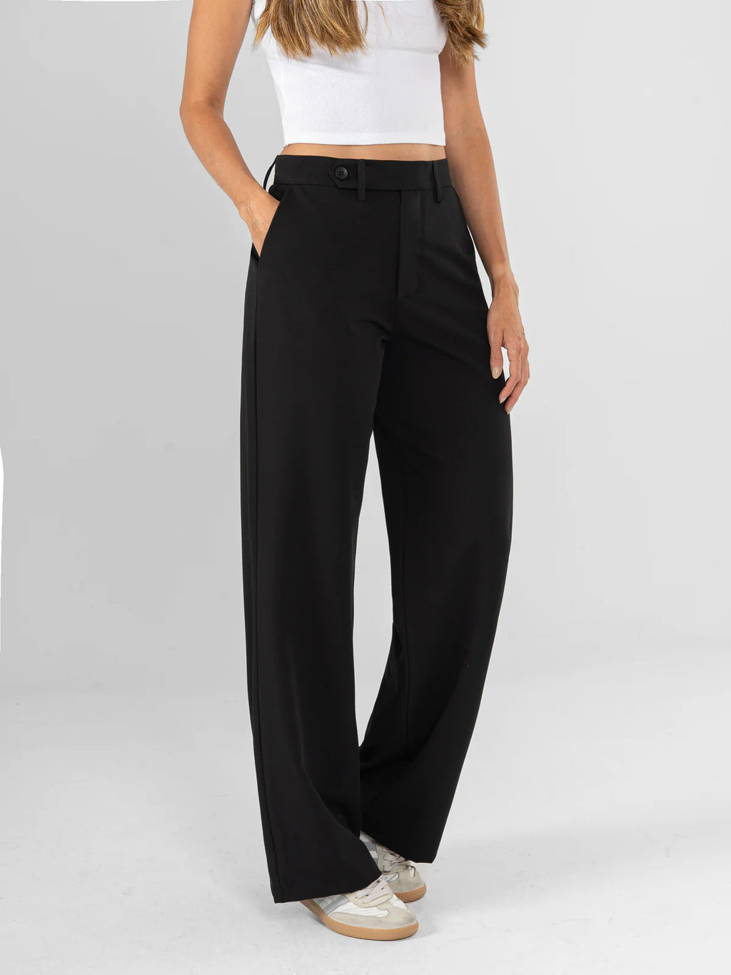 Strap straight pants